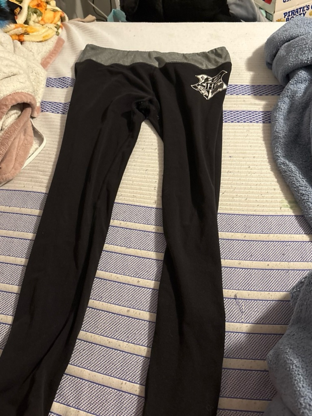 Black Leggings with Gray Waistband